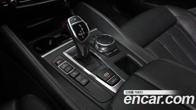 BMW X6 (F16) xDrive 40d 2017 — фото 9