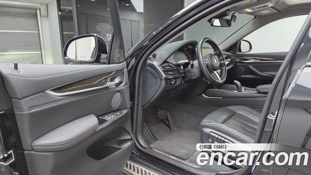 BMW X6 (F16) xDrive 40d 2017 — фото 10