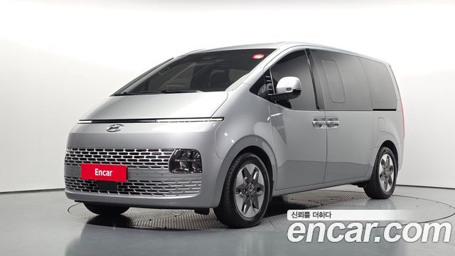 Hyundai Staria 4WD Tourer 11-Seater Modern 2023 — фото 1