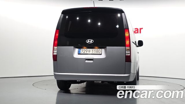 Hyundai Staria 4WD Tourer 11-Seater Modern 2023 — фото 4