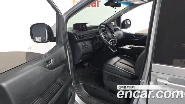 Hyundai Staria 4WD Tourer 11-Seater Modern 2023 — фото 10