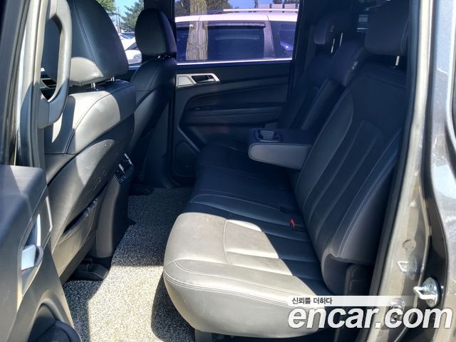 KG Mobility (SsangYong) Rexton Sports Khan Diesel 2.2 4WD Professional X (5-Link) 2019 — фото 16