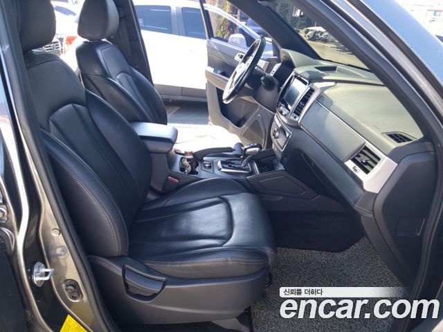KG Mobility (SsangYong) Rexton Sports Khan Diesel 2.2 4WD Professional X (5-Link) 2019 — фото 18