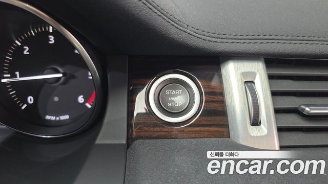 Land Rover Range Rover Evoque 2.0 TD4 HSE 2016 — фото 28