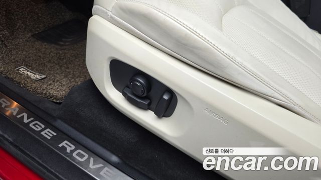 Land Rover Range Rover Evoque 2.0 TD4 HSE 2016 — фото 30