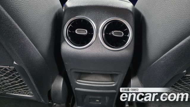 Mercedes-Benz GLB-Class (X247) GLB250 4MATIC 2022 — фото 31