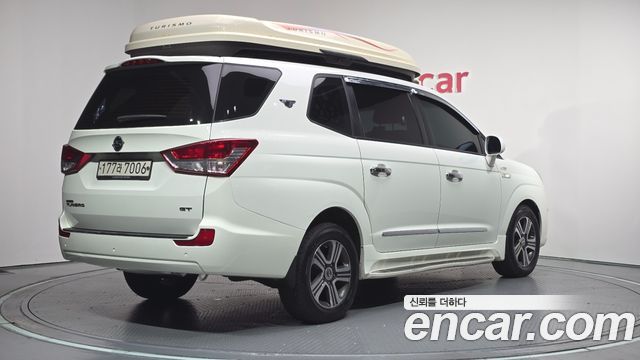 KG Mobility (SsangYong) Korando Turismo 4WD GT 9-seater 2014 — фото 4