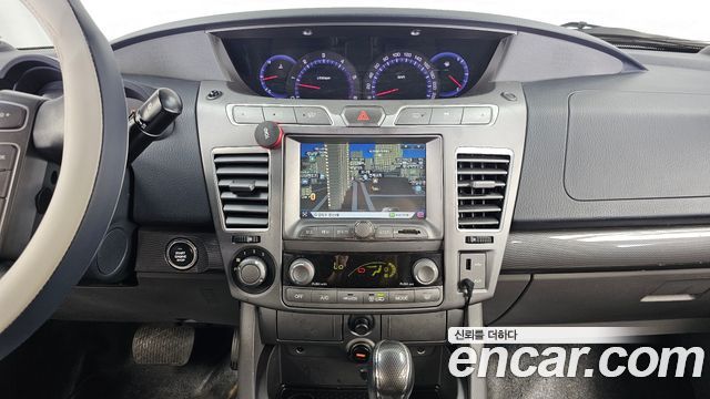 KG Mobility (SsangYong) Korando Turismo 4WD GT 9-seater 2014 — фото 21