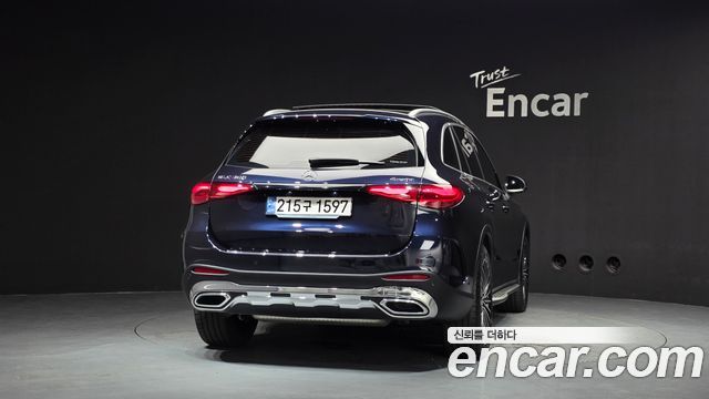 Mercedes-Benz GLC-Class (X254) GLC300 4MATIC AMG Line 2024 — фото 4