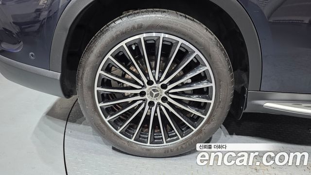 Mercedes-Benz GLC-Class (X254) GLC300 4MATIC AMG Line 2024 — фото 5