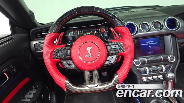 Ford Mustang GT Convertible 2021 — фото 14