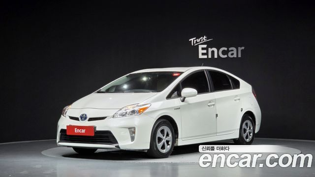 Toyota Prius 1.8 E 2014 — фото 1