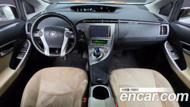 Toyota Prius 1.8 E 2014 — фото 7