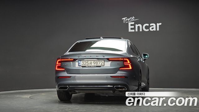 Volvo S60 (III) B5 Inscription 2021 — фото 4