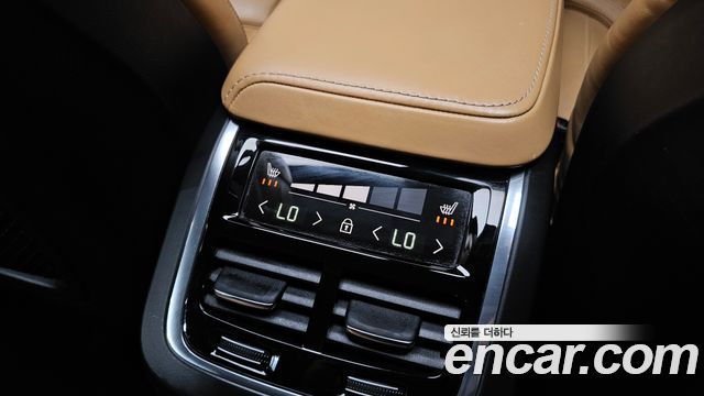 Volvo S60 (III) B5 Inscription 2021 — фото 20