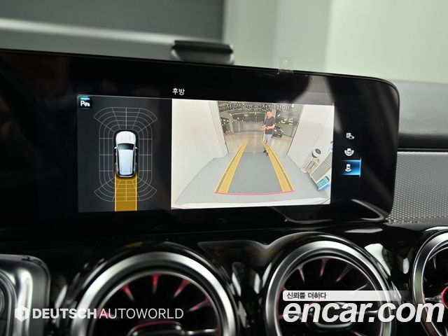 Mercedes-Benz GLB-Class (X247) GLB200 d 2021 — фото 19
