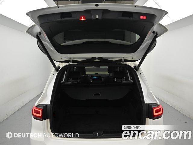 Mercedes-Benz GLB-Class (X247) GLB200 d 2021 — фото 23