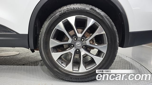 Renault Korea QM6 Diesel 2WD RE Signature 2017 — фото 21