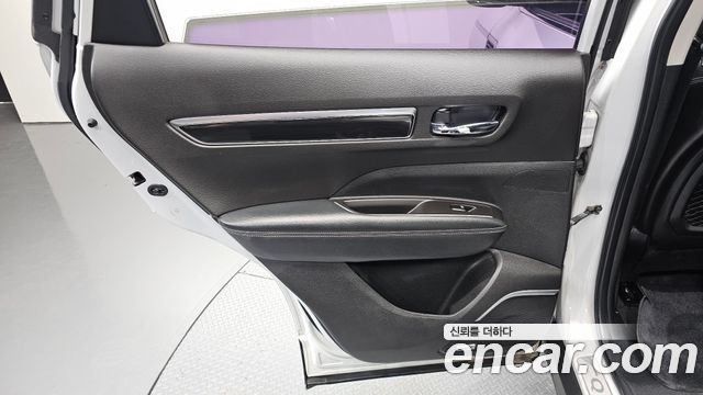 Renault Korea QM6 Diesel 2WD RE Signature 2017 — фото 25
