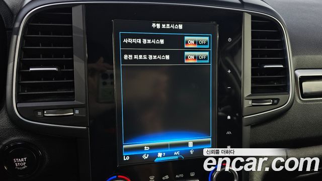 Renault Korea QM6 Diesel 2WD RE Signature 2017 — фото 29