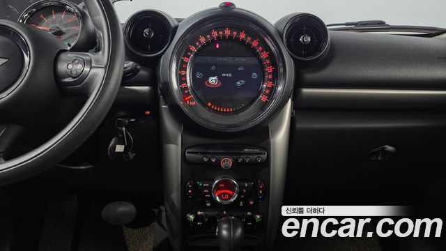 MINI Cooper D Countryman ALL4 1st 2015 — фото 16
