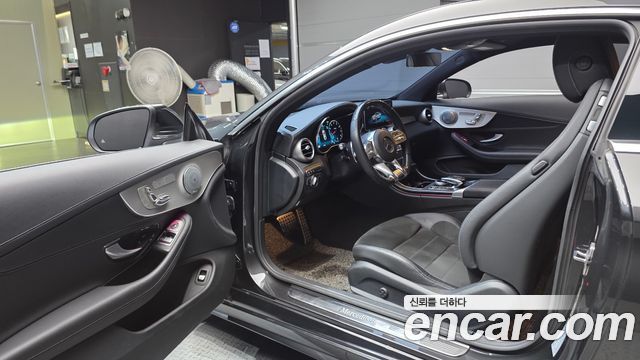 Mercedes-Benz C-Class (W205) C200 Coupe 2023 — фото 10