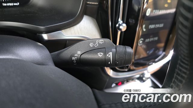 Volvo V60 Cross Country (II) T5 Pro AWD 2020 — фото 31
