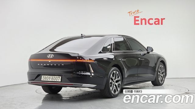 Hyundai Grandeur (GN7) 2,5 Gasoline 2WD Premium 2024 — фото 2