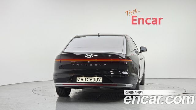 Hyundai Grandeur (GN7) 2,5 Gasoline 2WD Premium 2024 — фото 4