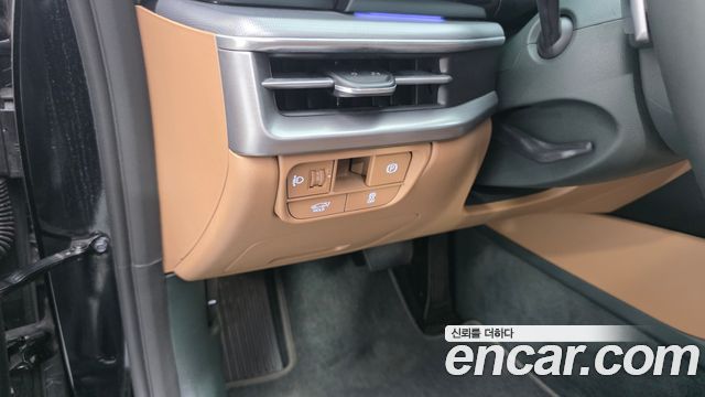 Hyundai Grandeur (GN7) 2,5 Gasoline 2WD Premium 2024 — фото 12