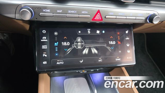 Hyundai Grandeur (GN7) 2,5 Gasoline 2WD Premium 2024 — фото 17