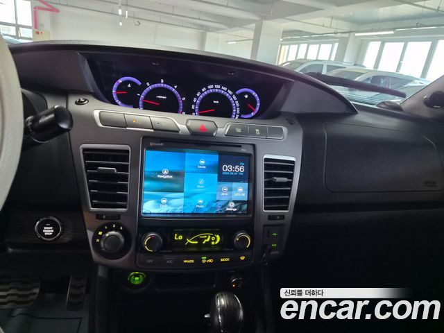 KG Mobility (SsangYong) Korando Turismo 4WD TX 9-seater 2017 — фото 7