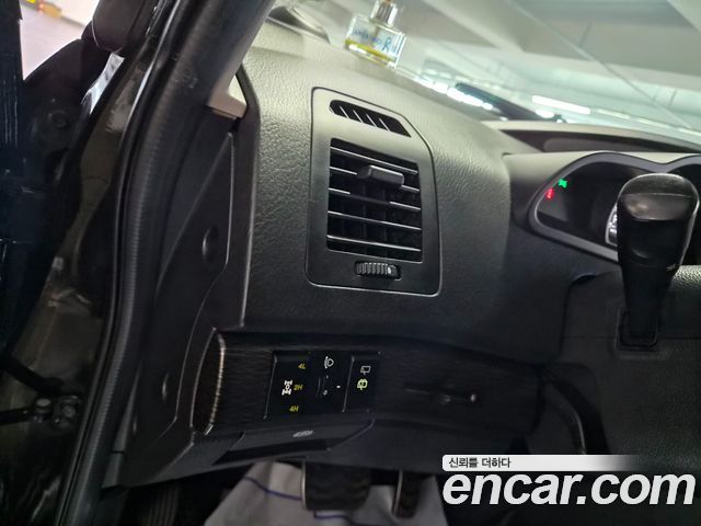 KG Mobility (SsangYong) Korando Turismo 4WD TX 9-seater 2017 — фото 9