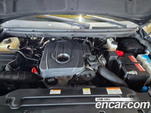 KG Mobility (SsangYong) Korando Turismo 4WD TX 9-seater 2017 — фото 10