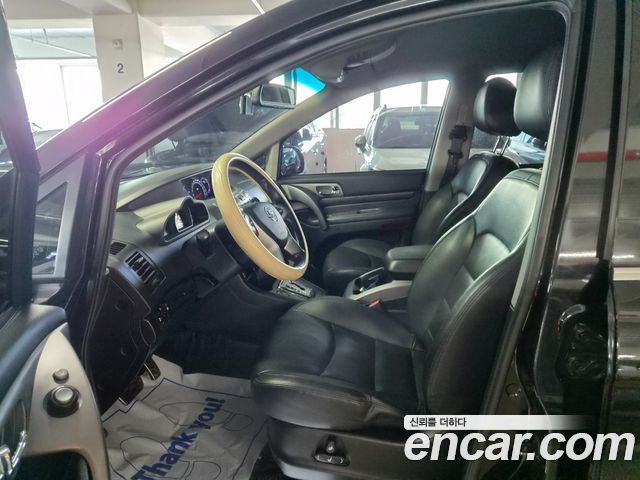 KG Mobility (SsangYong) Korando Turismo 4WD TX 9-seater 2017 — фото 15