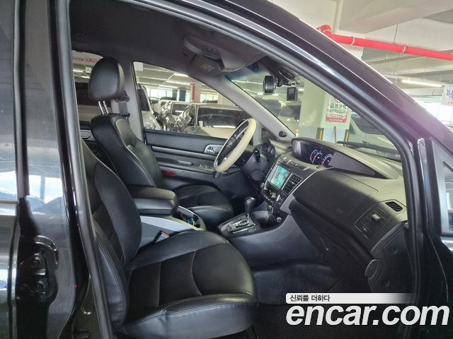 KG Mobility (SsangYong) Korando Turismo 4WD TX 9-seater 2017 — фото 17