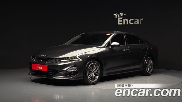 Kia K5 (III) 2.0 Prestige 2023 — фото 1