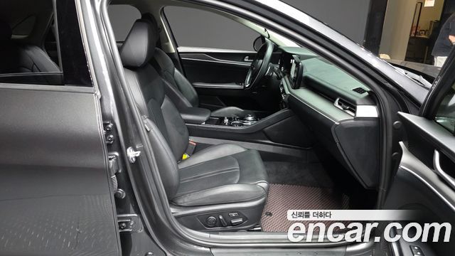 Kia K5 (III) 2.0 Prestige 2023 — фото 11