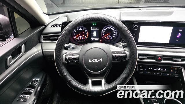 Kia K5 (III) 2.0 Prestige 2023 — фото 13