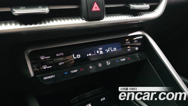 Kia K5 (III) 2.0 Prestige 2023 — фото 16