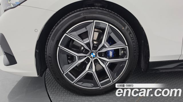 BMW 5 Series (G60) 520i M Sport 2026 — фото 5
