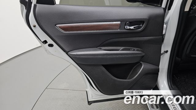 Renault Korea QM6 2.0 LPe RE Signature 2WD 2020 — фото 25