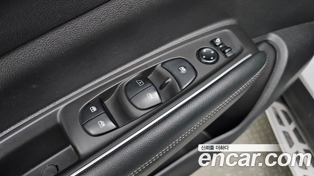 Renault Korea QM6 2.0 LPe RE Signature 2WD 2020 — фото 31