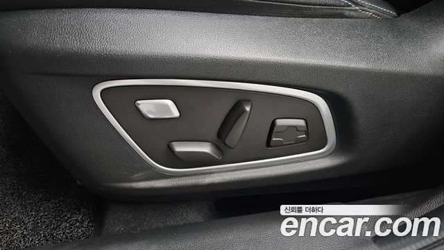 Renault Korea QM6 2.0 LPe RE Signature 2WD 2020 — фото 32