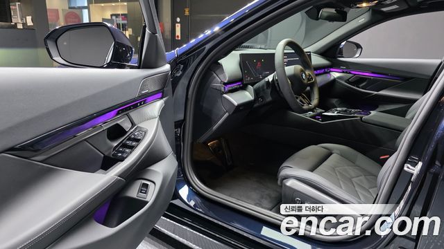 BMW 5 Series (G60) 520i M Sport 2026 — фото 10