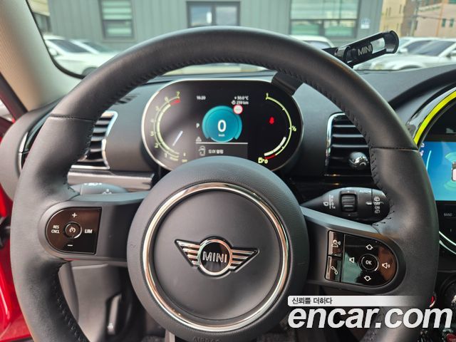 MINI Cooper Clubman Classic 2nd 2024 — фото 23