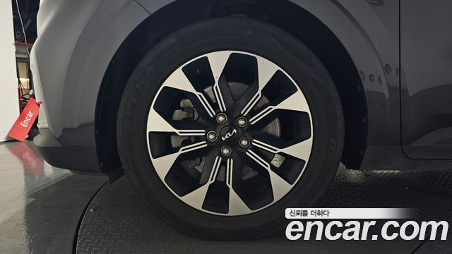 Kia Carnival (IV) Diesel 9-Seater Prestige 2023 — фото 5