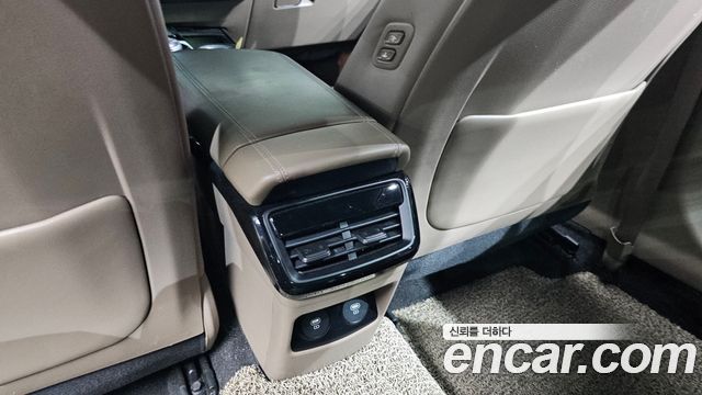 Kia K8 2.5 Gasoline 2WD Noblesse 2023 — фото 33