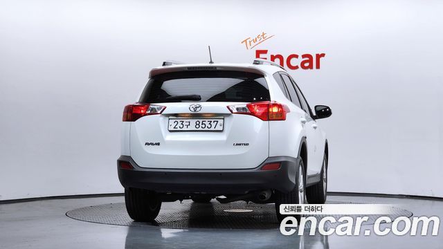 Toyota RAV4 2.5 2WD 4th 2014 — фото 4