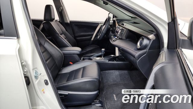 Toyota RAV4 2.5 2WD 4th 2014 — фото 11